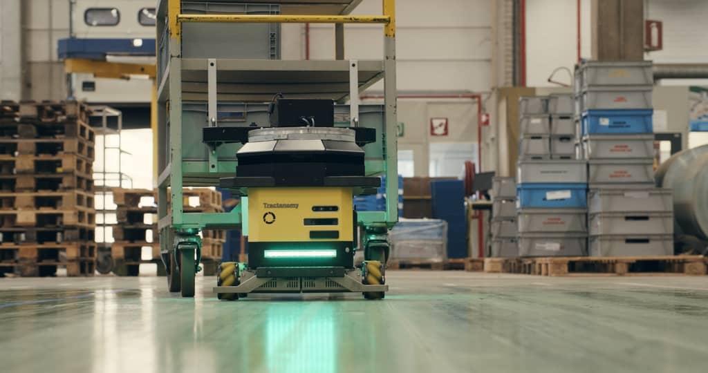 Tractonomy Autonomous Towing Robot transporting an industrial cart